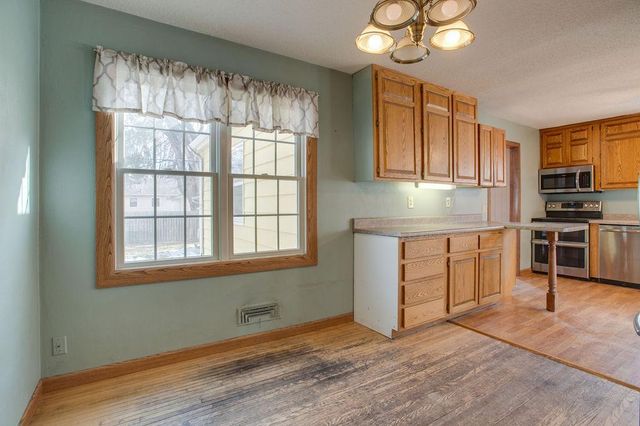 2001 8th Street N, Fargo, ND 58102