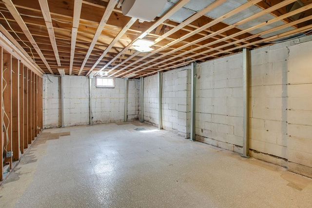 2001 8th Street N, Fargo, ND 58102