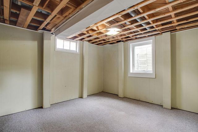 2001 8th Street N, Fargo, ND 58102