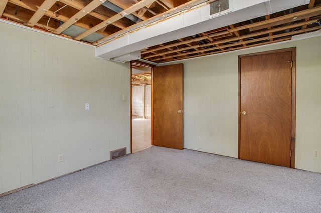 2001 8th Street N, Fargo, ND 58102