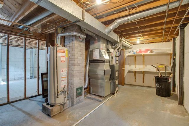 2001 8th Street N, Fargo, ND 58102