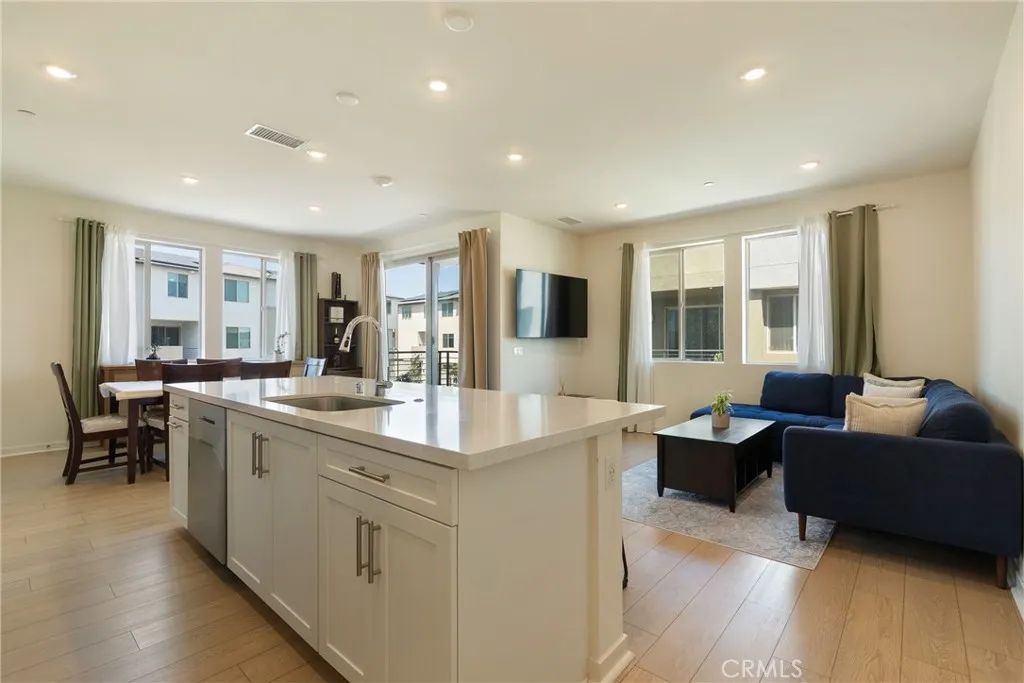 1562 Topeka Ave 1, Placentia, CA 92870