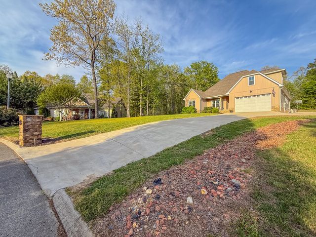 137 Covenant Cove NE, Cleveland, TN 37323