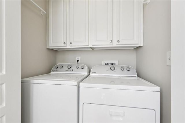 6221 Greenstone Circle, Hoschton, GA 30548