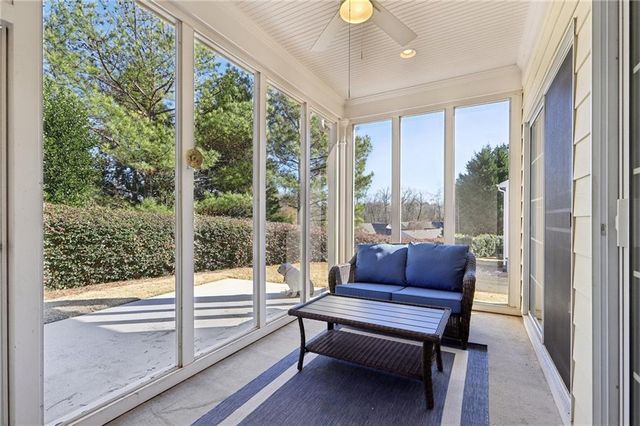 6221 Greenstone Circle, Hoschton, GA 30548