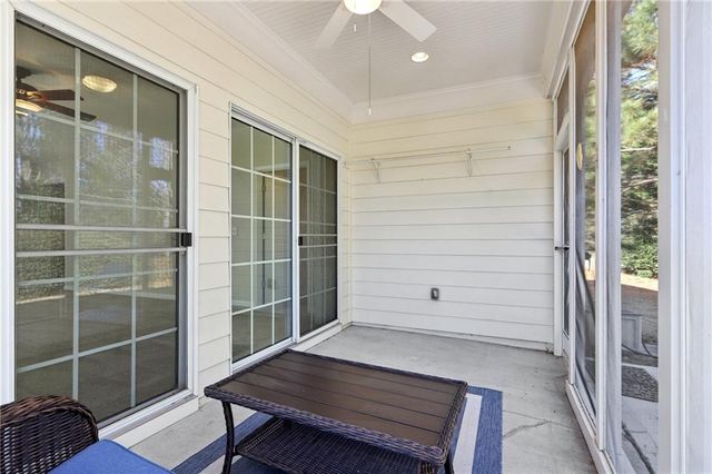 6221 Greenstone Circle, Hoschton, GA 30548