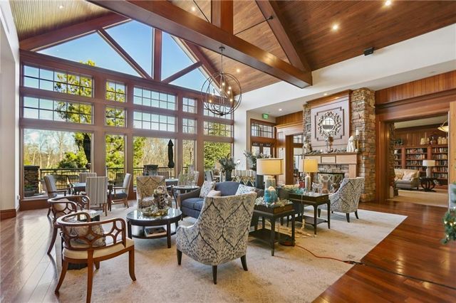 6221 Greenstone Circle, Hoschton, GA 30548