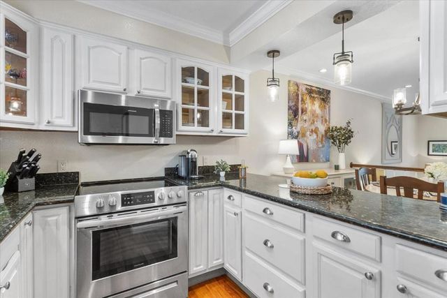 1555 Cherry Street 4, San Carlos, CA 94070
