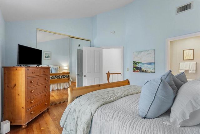 1555 Cherry Street 4, San Carlos, CA 94070