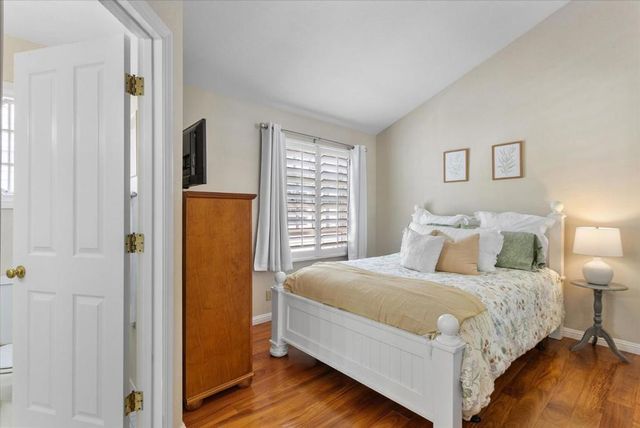 1555 Cherry Street 4, San Carlos, CA 94070