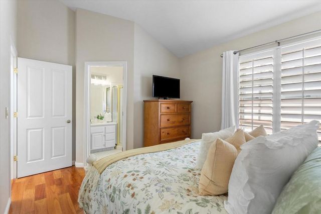 1555 Cherry Street 4, San Carlos, CA 94070
