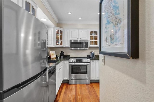 1555 Cherry Street 4, San Carlos, CA 94070