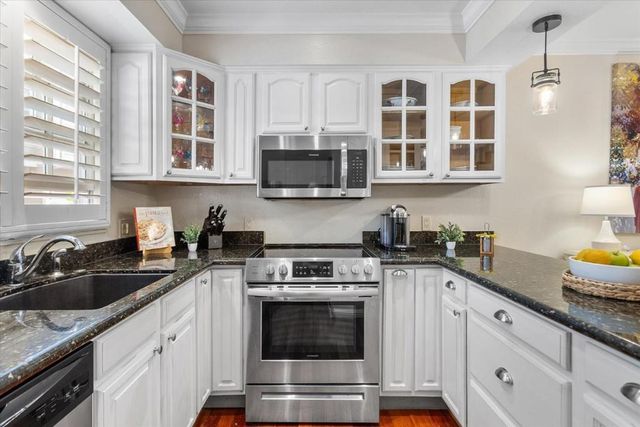 1555 Cherry Street 4, San Carlos, CA 94070