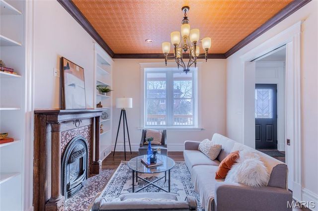 3971 Juniata Street, St Louis, MO 63116