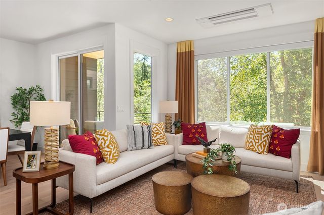 14821 Site 11 NE 2nd Court, Bellevue, WA 98007