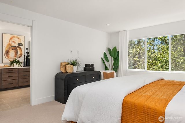 14821 Site 11 NE 2nd Court, Bellevue, WA 98007