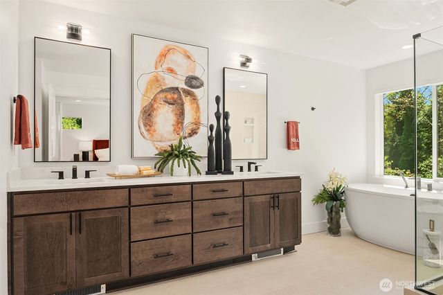 14821 Site 11 NE 2nd Court, Bellevue, WA 98007