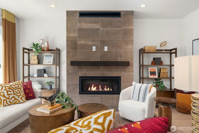 14821 Site 11 NE 2nd Court, Bellevue, WA 98007