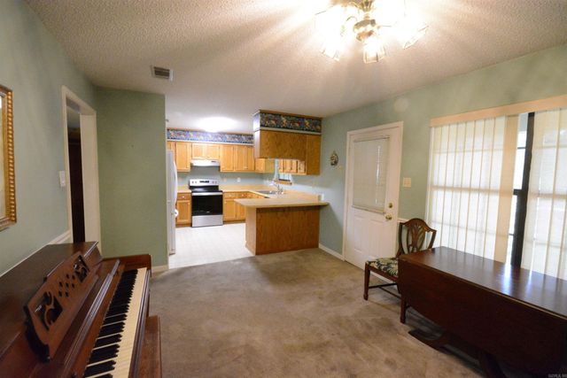 2318 Forest Creek Drive, Little Rock, AR 72211