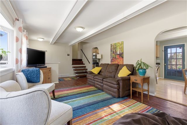 469 Mars Valencia Road, Adams Twp, PA 16059