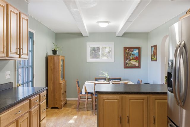 469 Mars Valencia Road, Adams Twp, PA 16059