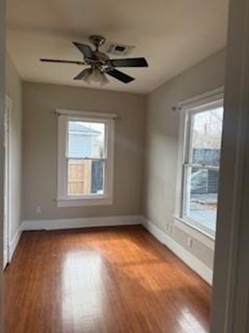 305 Enid Street, Houston, TX 77009