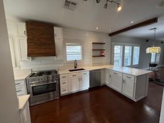 305 Enid Street, Houston, TX 77009