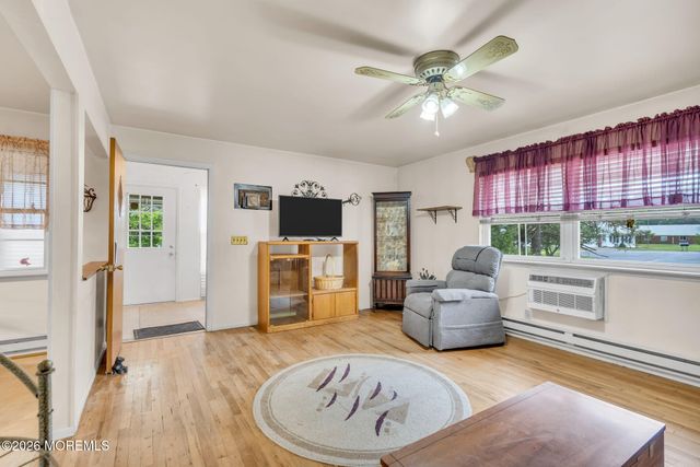 207B Laurel Place, Whiting, NJ 08759