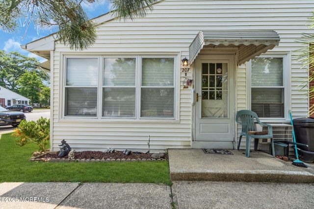 207B Laurel Place, Whiting, NJ 08759