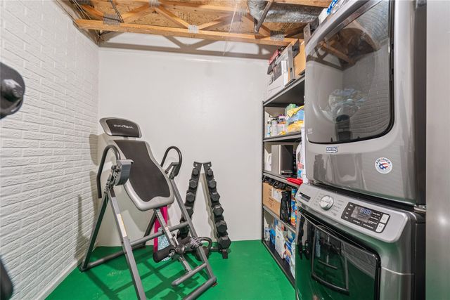 8616 Alpine Drive C, Urbandale, IA 50322