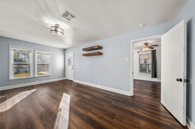 4007 Austin Avenue, Waco, TX 76710