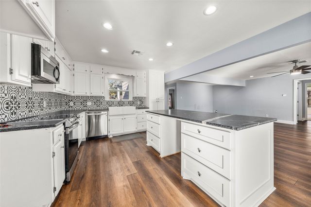 4007 Austin Avenue, Waco, TX 76710