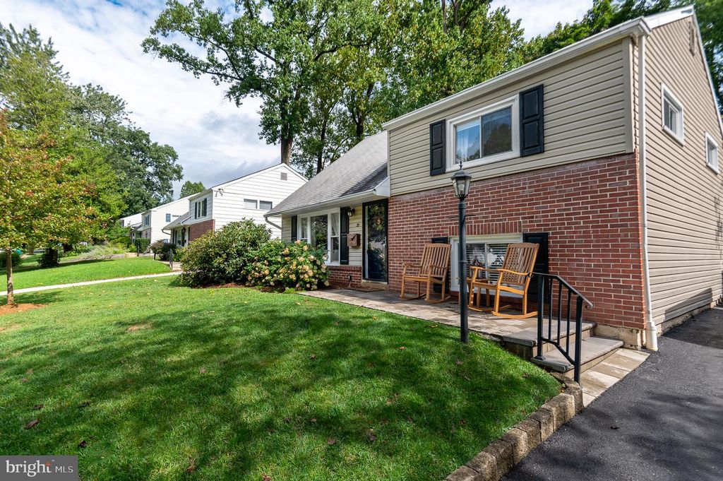 25 GREENTREE LN, MALVERN, PA 19355 — photo 2