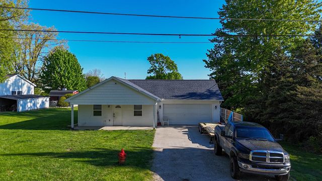 401 Barber, Ithaca, MI 48847