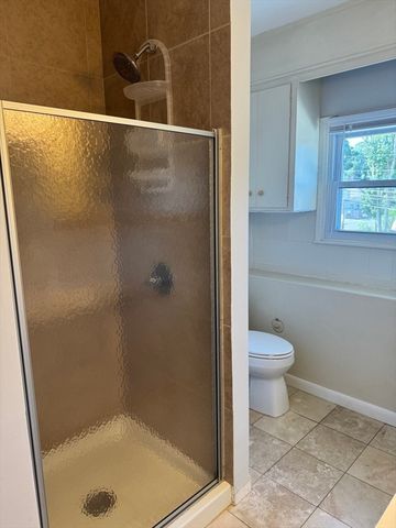 253 Humphrey St 2, Marblehead, MA 01945