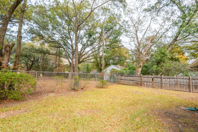 1620 Mole Lane, North Charleston, SC 29406