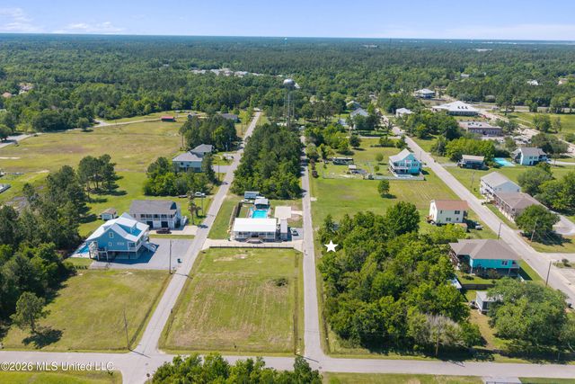 306 Perron Street, Waveland, MS 39576