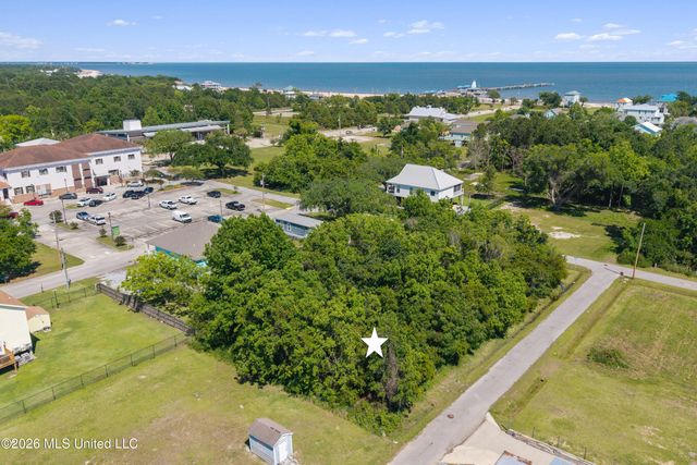 306 Perron Street, Waveland, MS 39576
