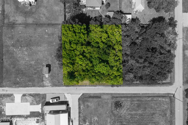 306 Perron Street, Waveland, MS 39576