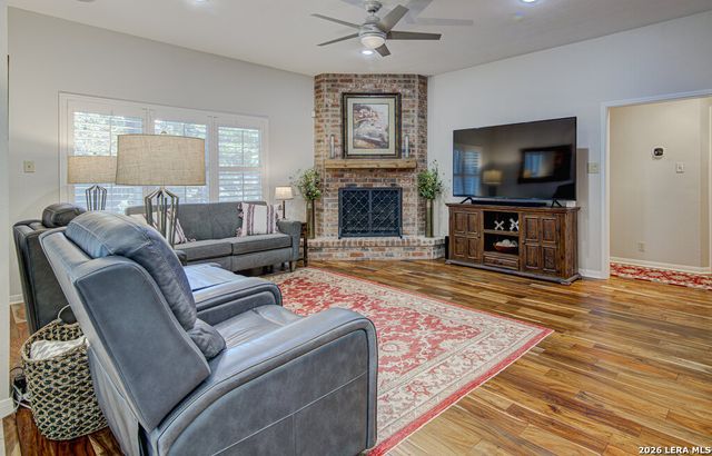 912 MISSION HILLS DR, New Braunfels, TX 78130