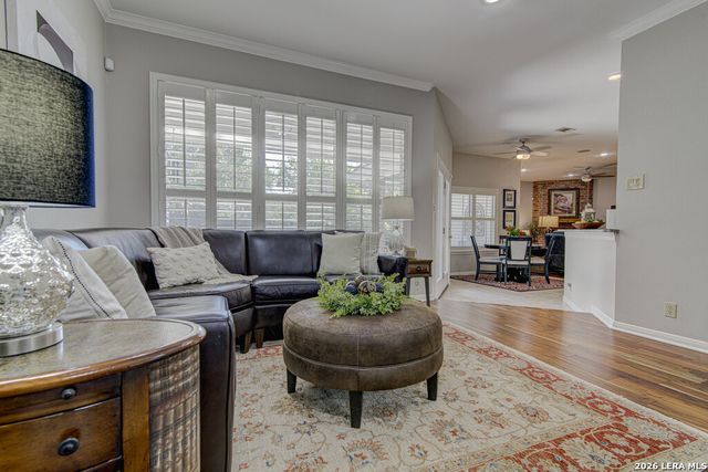 912 MISSION HILLS DR, New Braunfels, TX 78130