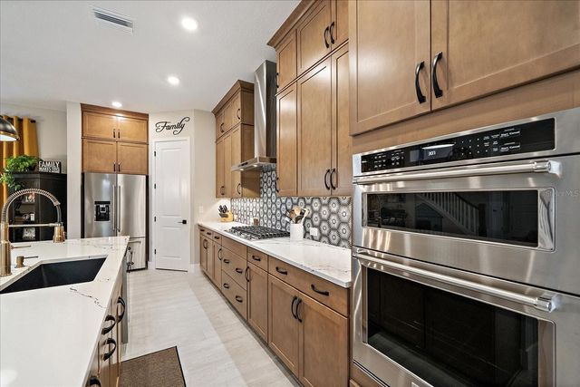 7313 DONNYBROOK LANE, Sarasota, FL 34240