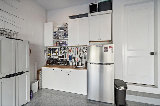 7313 DONNYBROOK LANE, Sarasota, FL 34240