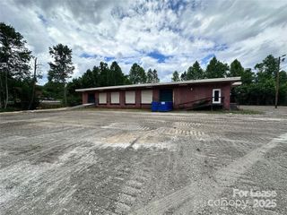 2324 Us 70 Highway, Marion, NC 28752