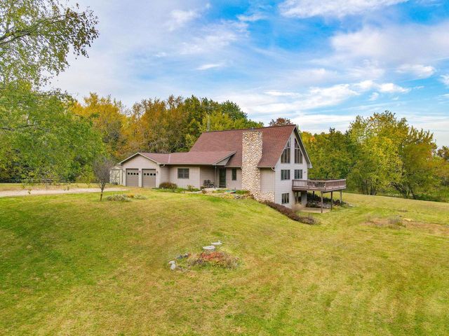 N5568 Johnson ROAD, Delavan, WI 53115