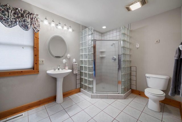 N5568 Johnson ROAD, Delavan, WI 53115