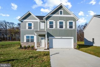 438 BUCKEYE DR, Shenandoah Junction, WV 25442