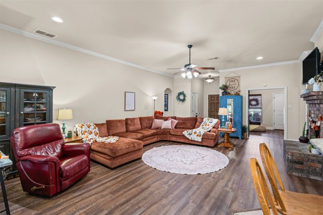 510 Lockwood Lane, Weatherford, TX 76087