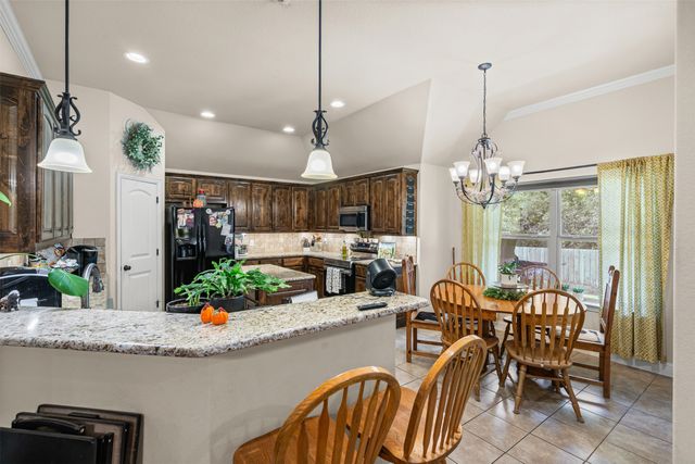 510 Lockwood Lane, Weatherford, TX 76087