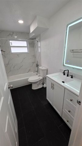 5332 NW 18th Street 2-A, Lauderhill, FL 33313